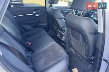 Внедорожник / Кроссовер Audi e-tron Sportback 2020 в 