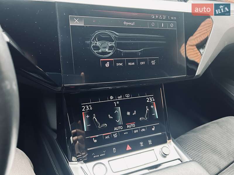 Позашляховик / Кросовер Audi e-tron Sportback 2020 в Луцьку