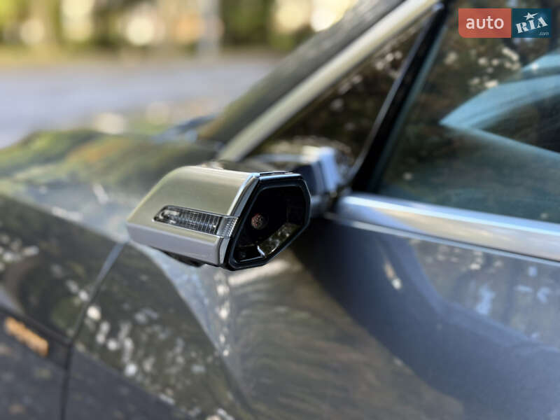 Позашляховик / Кросовер Audi e-tron Sportback 2020 в Львові
