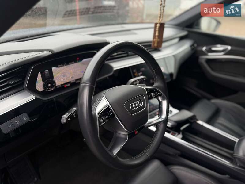 Позашляховик / Кросовер Audi e-tron Sportback 2019 в Івано-Франківську