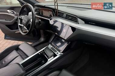 Внедорожник / Кроссовер Audi e-tron Sportback 2019 в 
