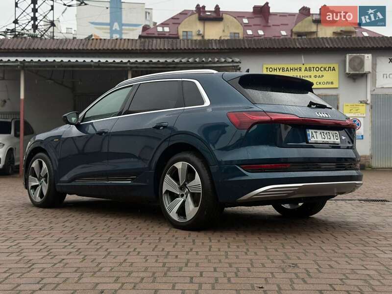 Позашляховик / Кросовер Audi e-tron Sportback 2019 в Івано-Франківську