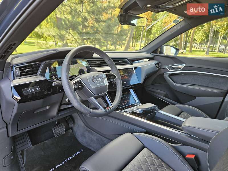 Внедорожник / Кроссовер Audi e-tron Sportback 2022 в Киеве фото 17 Внедорожник / Кроссовер Audi e-tron Sportback 2022 в Киеве