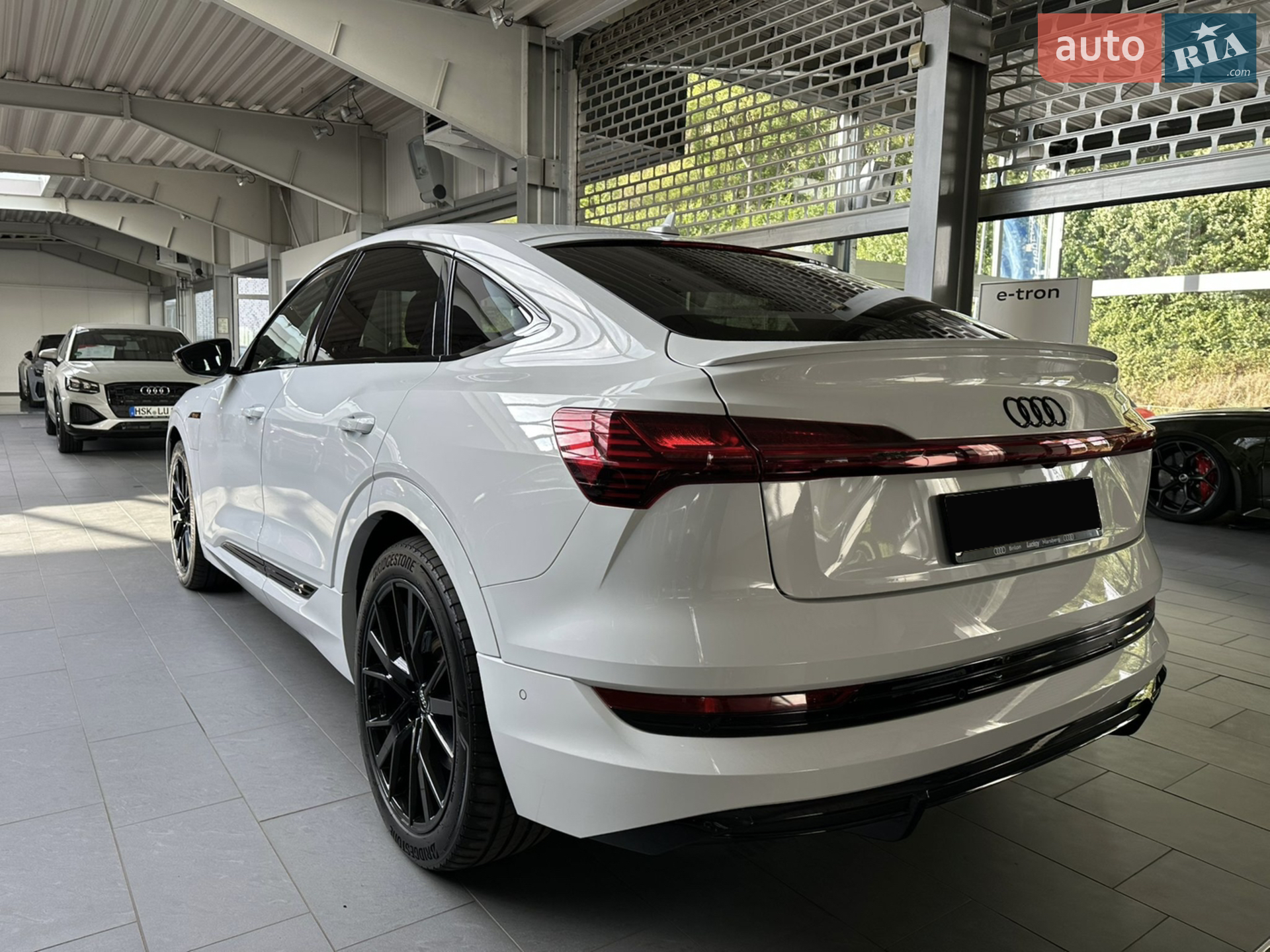 2022 Audi e-tron Sportback - мініатюра 3