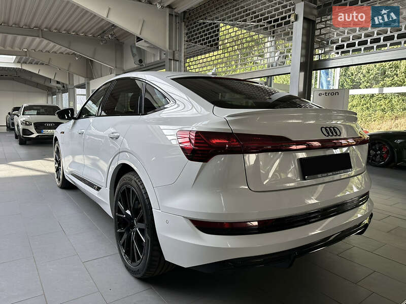 Внедорожник / Кроссовер Audi e-tron Sportback 2022 в Берегово