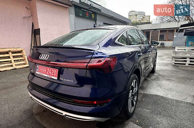 Внедорожник / Кроссовер Audi e-tron Sportback 2023 в 
