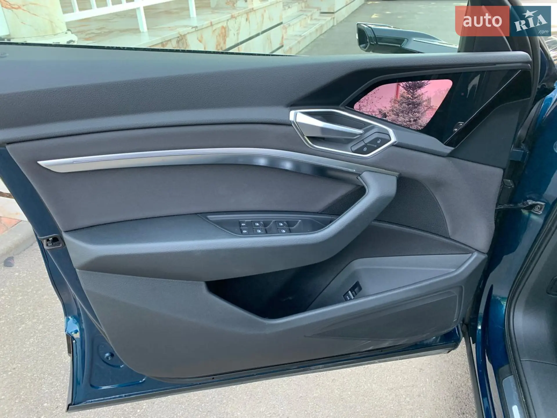 2020 Audi e-tron Sportback - мініатюра 31