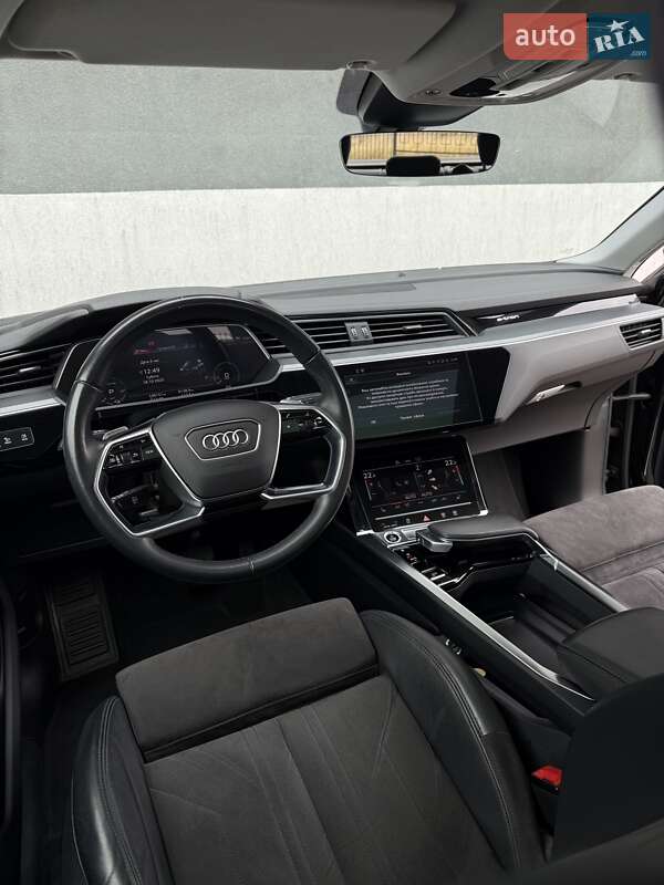 Внедорожник / Кроссовер Audi e-tron Sportback 2021 в Тернополе фото 47 Внедорожник / Кроссовер Audi e-tron Sportback 2021 в Тернополе
