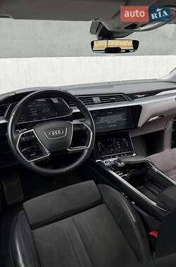 Внедорожник / Кроссовер Audi e-tron Sportback 2021 в 