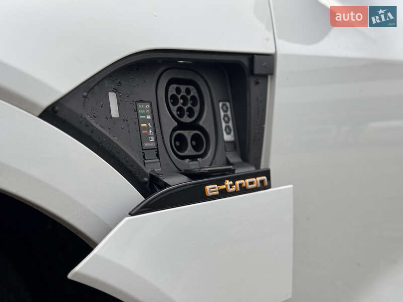 Позашляховик / Кросовер Audi e-tron Sportback 2022 в Умані фото 9 Позашляховик / Кросовер Audi e-tron Sportback 2022 в Умані