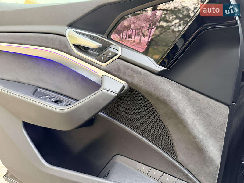 Внедорожник / Кроссовер Audi e-tron Sportback 2020 в Дрогобыче