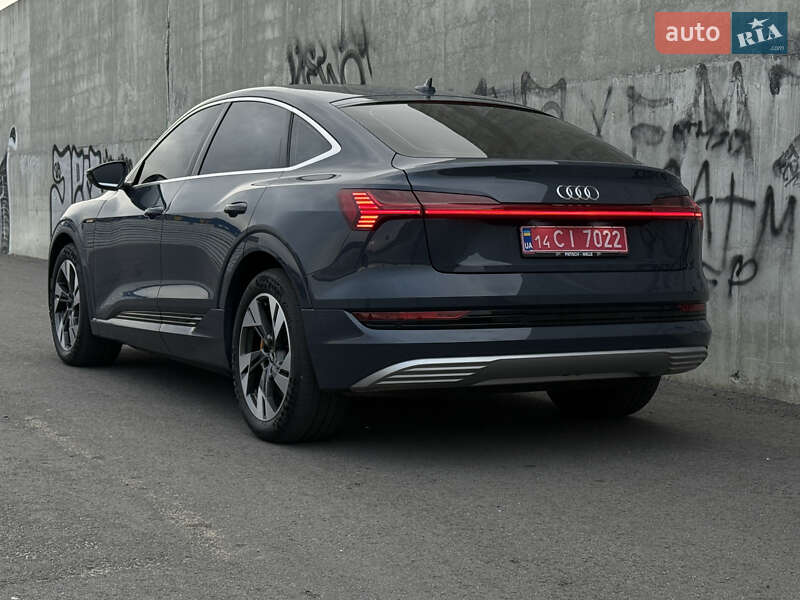 Позашляховик / Кросовер Audi e-tron Sportback 2021 в Львові фото 12 Позашляховик / Кросовер Audi e-tron Sportback 2021 в Львові