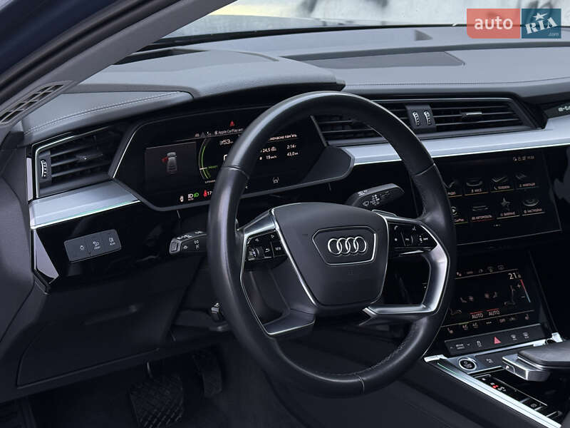 Позашляховик / Кросовер Audi e-tron Sportback 2021 в Львові фото 30 Позашляховик / Кросовер Audi e-tron Sportback 2021 в Львові