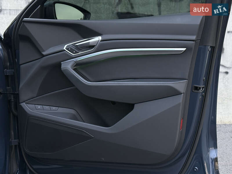 Позашляховик / Кросовер Audi e-tron Sportback 2021 в Львові фото 38 Позашляховик / Кросовер Audi e-tron Sportback 2021 в Львові