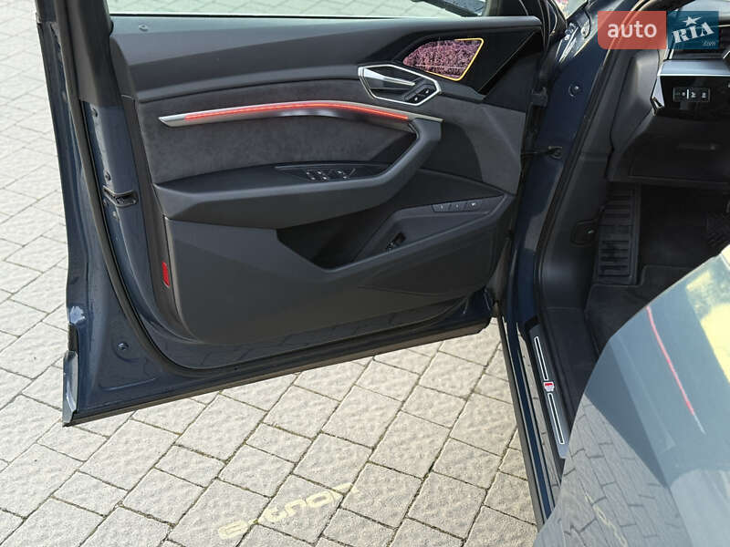 Позашляховик / Кросовер Audi e-tron Sportback 2021 в Львові фото 22 Позашляховик / Кросовер Audi e-tron Sportback 2021 в Львові