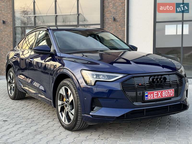 Позашляховик / Кросовер Audi e-tron Sportback 2021 в Тернополі
