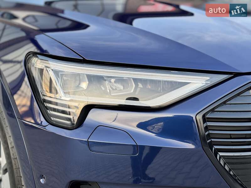 Позашляховик / Кросовер Audi e-tron Sportback 2021 в Тернополі