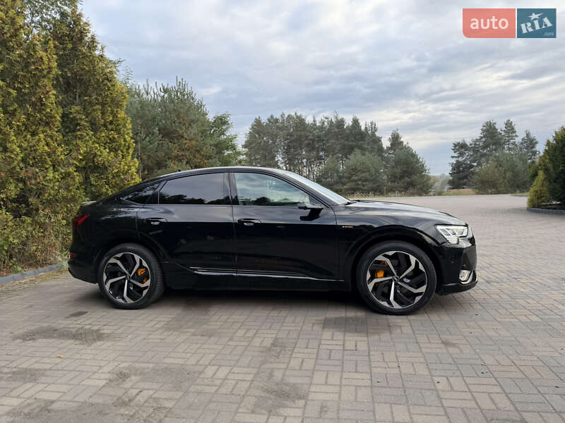 Позашляховик / Кросовер Audi e-tron Sportback 2022 в Львові фото 16 Позашляховик / Кросовер Audi e-tron Sportback 2022 в Львові