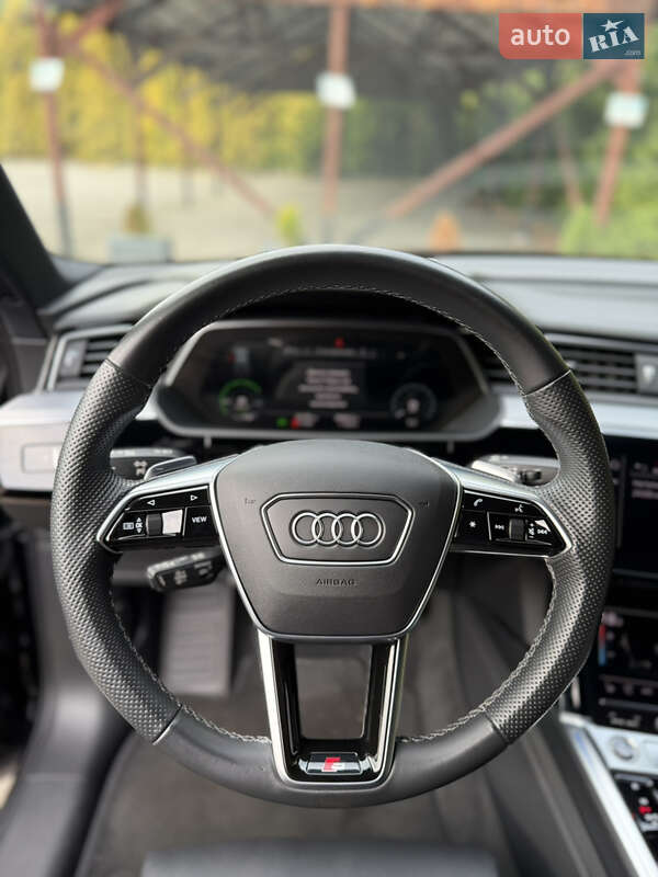 Позашляховик / Кросовер Audi e-tron Sportback 2022 в Львові фото 28 Позашляховик / Кросовер Audi e-tron Sportback 2022 в Львові