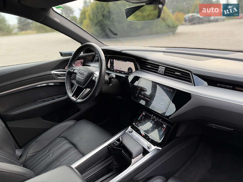 Позашляховик / Кросовер Audi e-tron Sportback 2022 в Львові фото 31 Позашляховик / Кросовер Audi e-tron Sportback 2022 в Львові