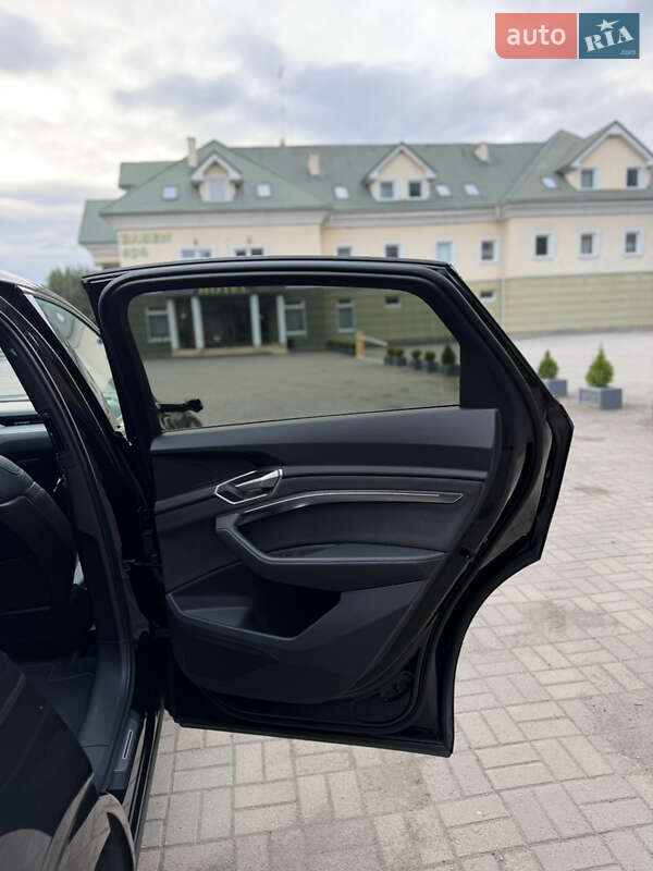 Позашляховик / Кросовер Audi e-tron Sportback 2022 в Львові фото 50 Позашляховик / Кросовер Audi e-tron Sportback 2022 в Львові