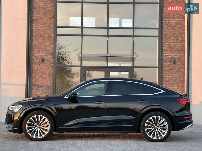 Позашляховик / Кросовер Audi e-tron Sportback 2020 в Тернополі фото 27 Позашляховик / Кросовер Audi e-tron Sportback 2020 в Тернополі