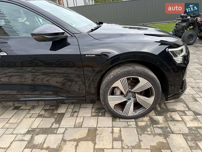 Позашляховик / Кросовер Audi e-tron Sportback 2022 в Чернівцях фото 36 Позашляховик / Кросовер Audi e-tron Sportback 2022 в Чернівцях