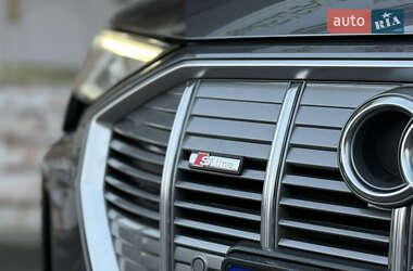 Позашляховик / Кросовер Audi e-tron Sportback 2021 в  фото 8 Позашляховик / Кросовер Audi e-tron Sportback 2021 в