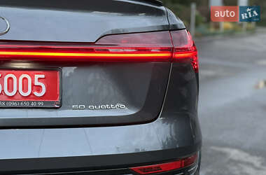 Позашляховик / Кросовер Audi e-tron Sportback 2021 в  фото 21 Позашляховик / Кросовер Audi e-tron Sportback 2021 в
