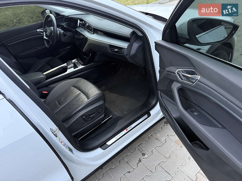 Внедорожник / Кроссовер Audi e-tron Sportback 2023 в Ровно фото 30 Внедорожник / Кроссовер Audi e-tron Sportback 2023 в Ровно