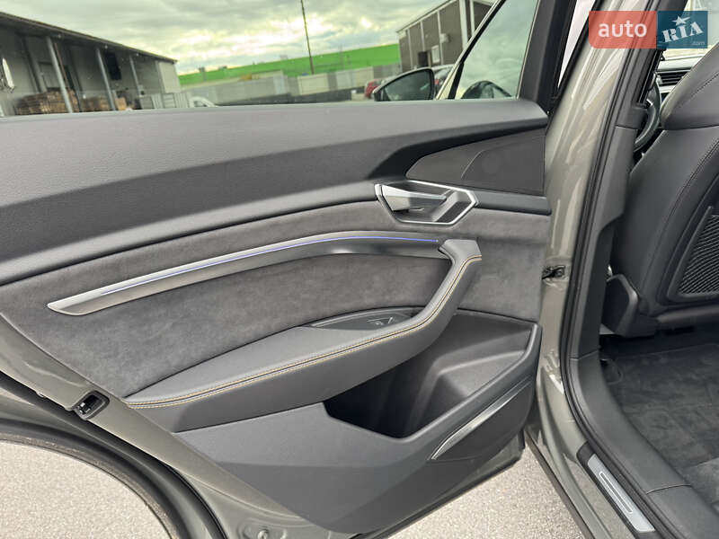 Внедорожник / Кроссовер Audi e-tron Sportback 2022 в Виннице фото 31 Внедорожник / Кроссовер Audi e-tron Sportback 2022 в Виннице