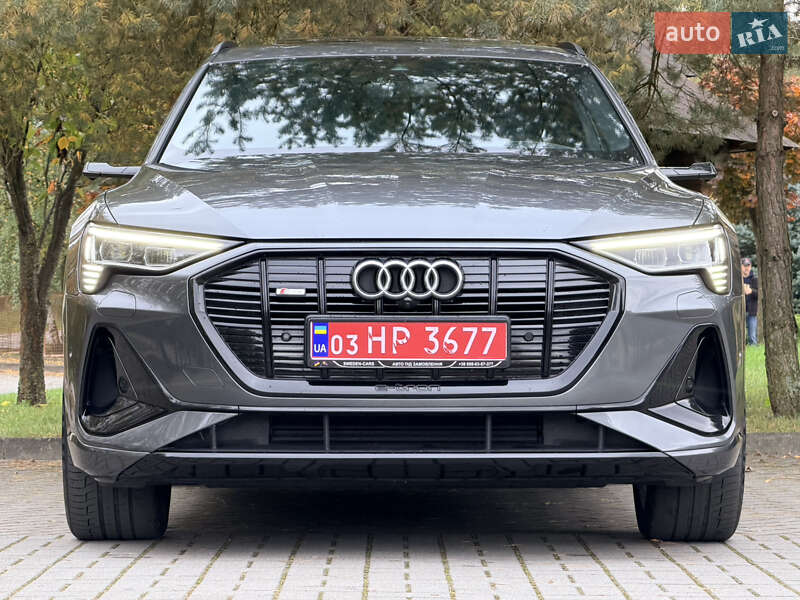 Позашляховик / Кросовер Audi e-tron Sportback 2020 в Дрогобичі