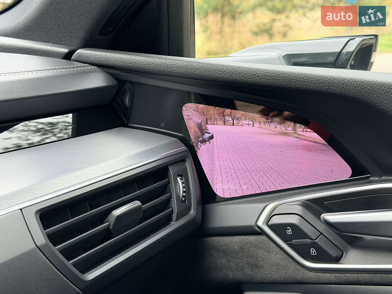 Позашляховик / Кросовер Audi e-tron Sportback 2020 в Дрогобичі