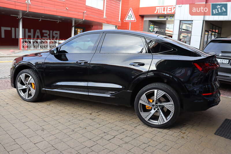 Позашляховик / Кросовер Audi e-tron Sportback 2023 в Львові