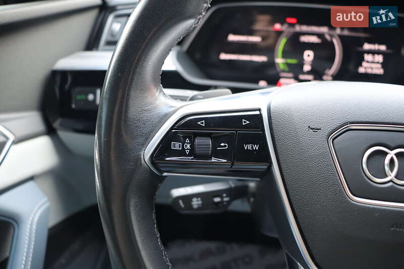 Позашляховик / Кросовер Audi e-tron Sportback 2023 в Львові