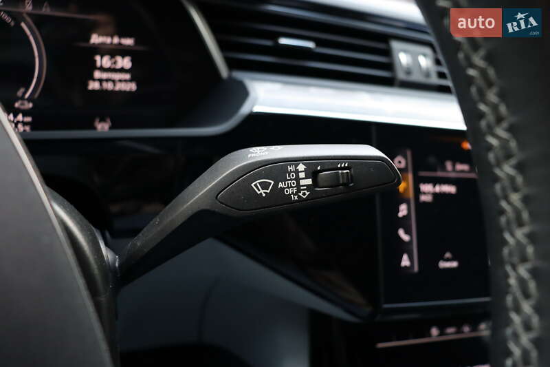 Позашляховик / Кросовер Audi e-tron Sportback 2023 в Львові