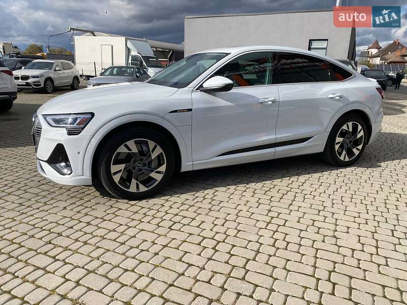 Внедорожник / Кроссовер Audi e-tron Sportback 2022 в Львове