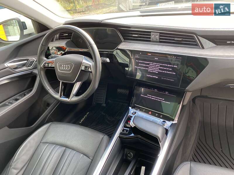 Внедорожник / Кроссовер Audi e-tron Sportback 2022 в Львове