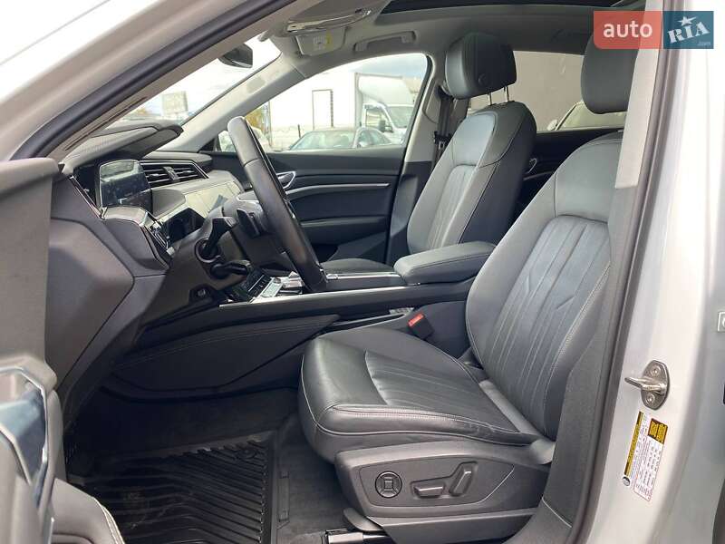 Внедорожник / Кроссовер Audi e-tron Sportback 2022 в Львове