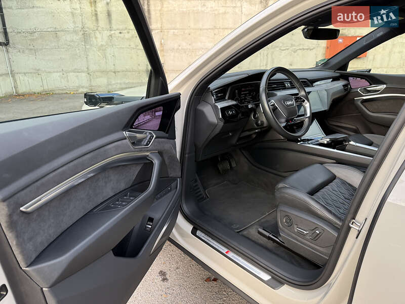 Внедорожник / Кроссовер Audi e-tron Sportback 2021 в Ровно