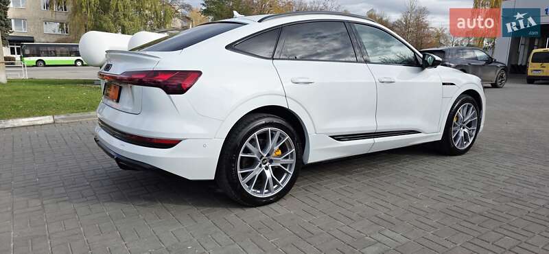 Позашляховик / Кросовер Audi e-tron Sportback 2023 в Тернополі