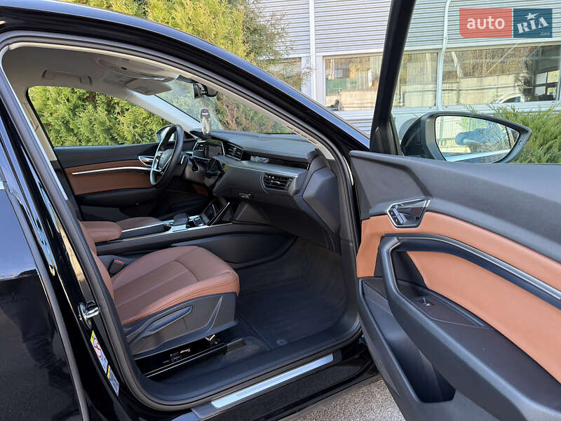 Внедорожник / Кроссовер Audi e-tron Sportback 2022 в Ровно фото 34 Внедорожник / Кроссовер Audi e-tron Sportback 2022 в Ровно