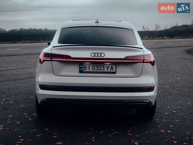 Позашляховик / Кросовер Audi e-tron Sportback 2020 в Кременчуці