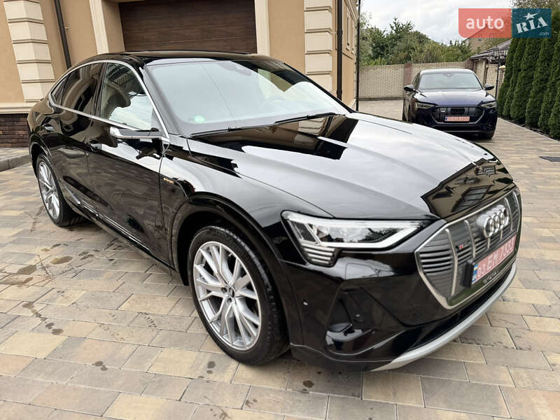 Позашляховик / Кросовер Audi e-tron Sportback 2023 в Чернівцях