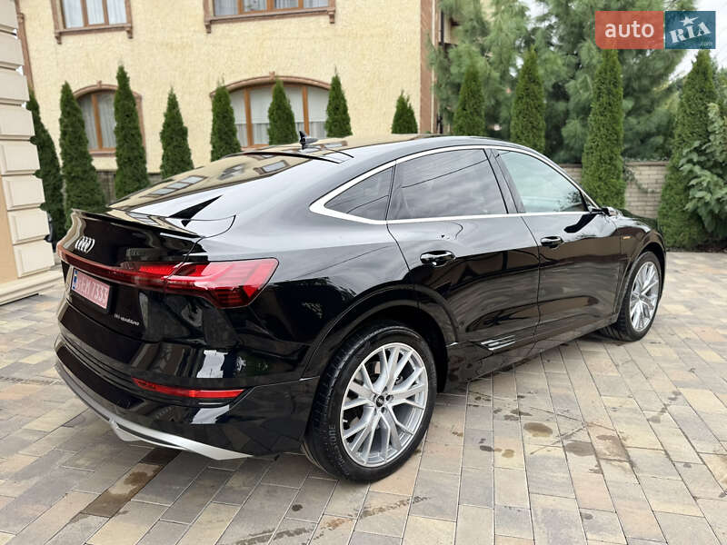 Позашляховик / Кросовер Audi e-tron Sportback 2023 в Чернівцях