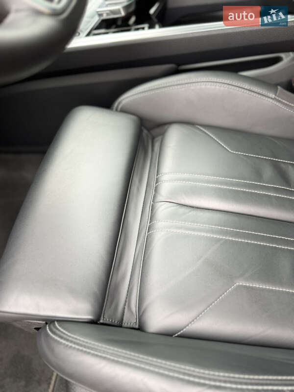 Позашляховик / Кросовер Audi e-tron Sportback 2023 в Чернівцях