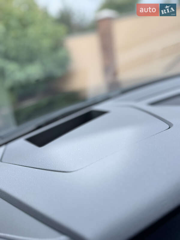 Позашляховик / Кросовер Audi e-tron Sportback 2023 в Чернівцях