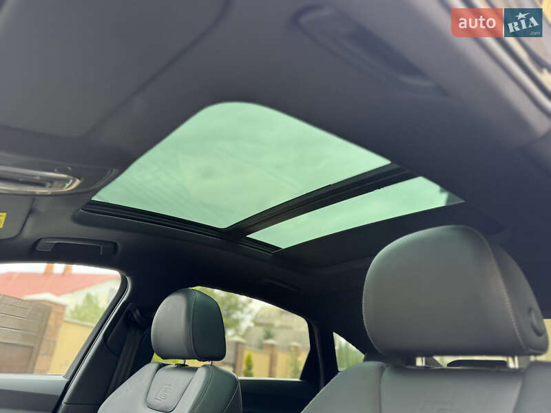 Позашляховик / Кросовер Audi e-tron Sportback 2023 в Чернівцях