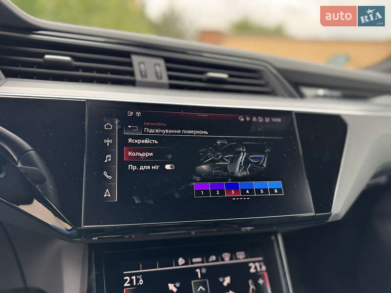 Позашляховик / Кросовер Audi e-tron Sportback 2023 в Чернівцях