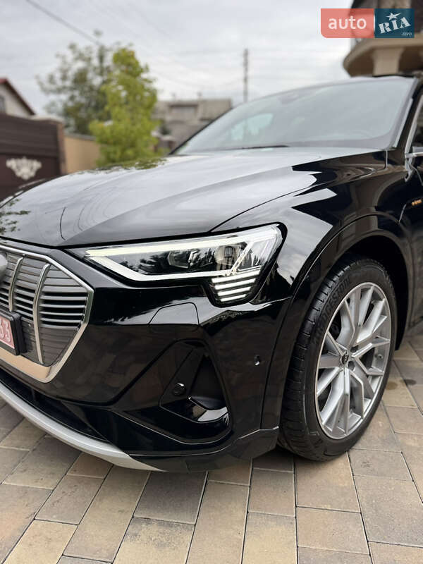 Позашляховик / Кросовер Audi e-tron Sportback 2023 в Чернівцях